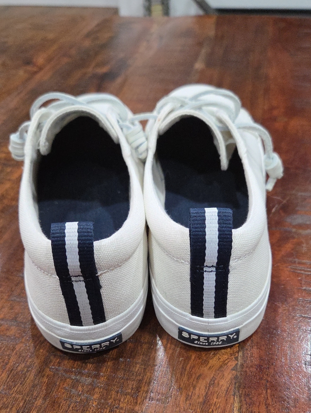 Sperry Sneakers Size 10 - Picture 5 of 7